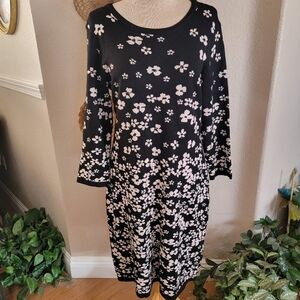 Tommy Hilfiger Floral Black and Cream Sweater Dress Sz L